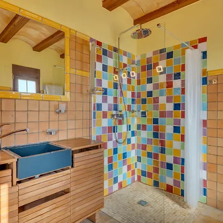 Casa Caramba By Aldertons